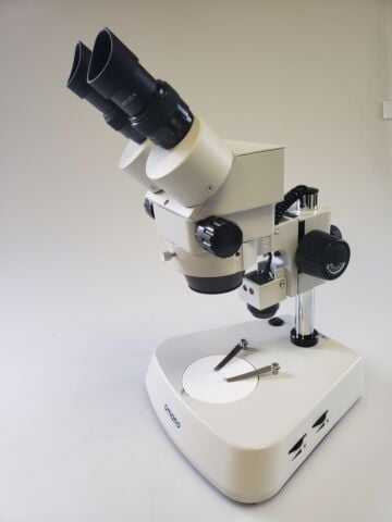 OM2344 7X - 45X Zoom Stereo Microscope 